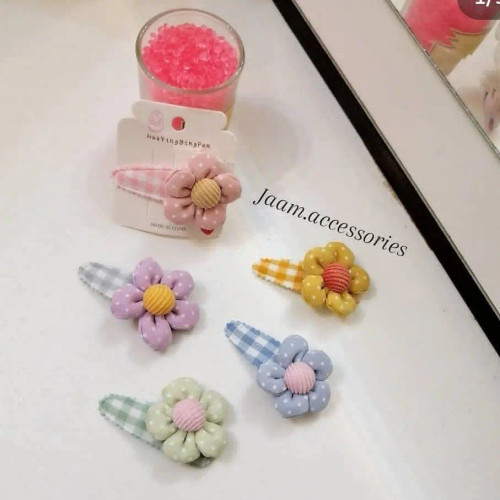 گیره تق تقی پارچه ای، طرح گل، سایز متوسط، بسیار زیبا